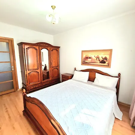 Apartament 2 Bedrooms, Botanica Chisinau Exterior photo