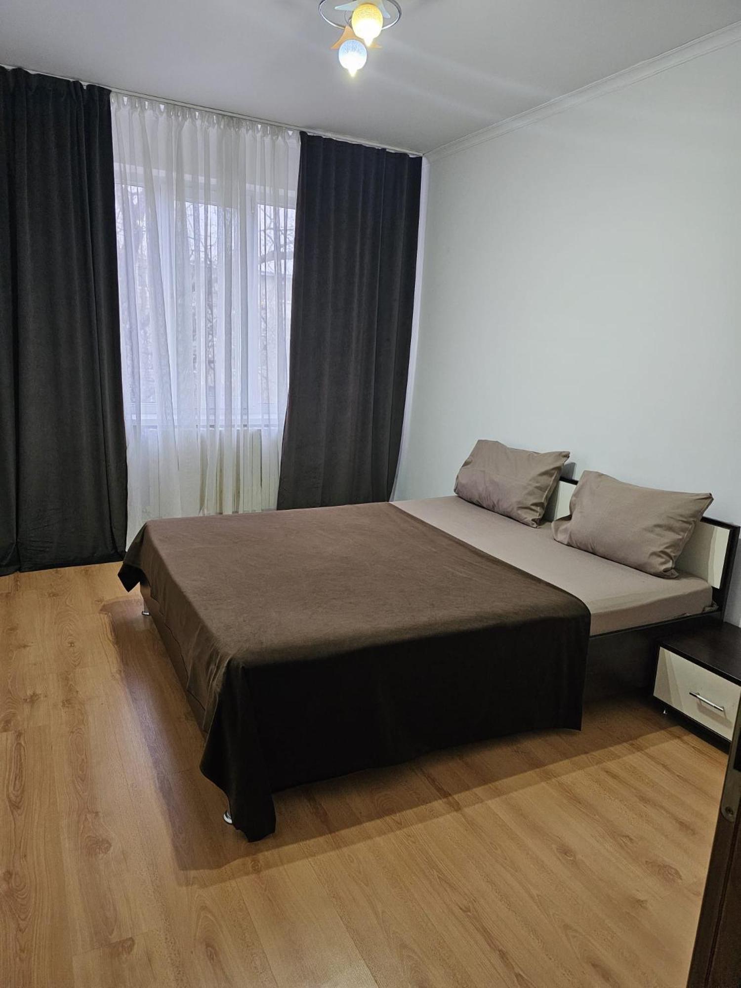2 Bedrooms, Botanica