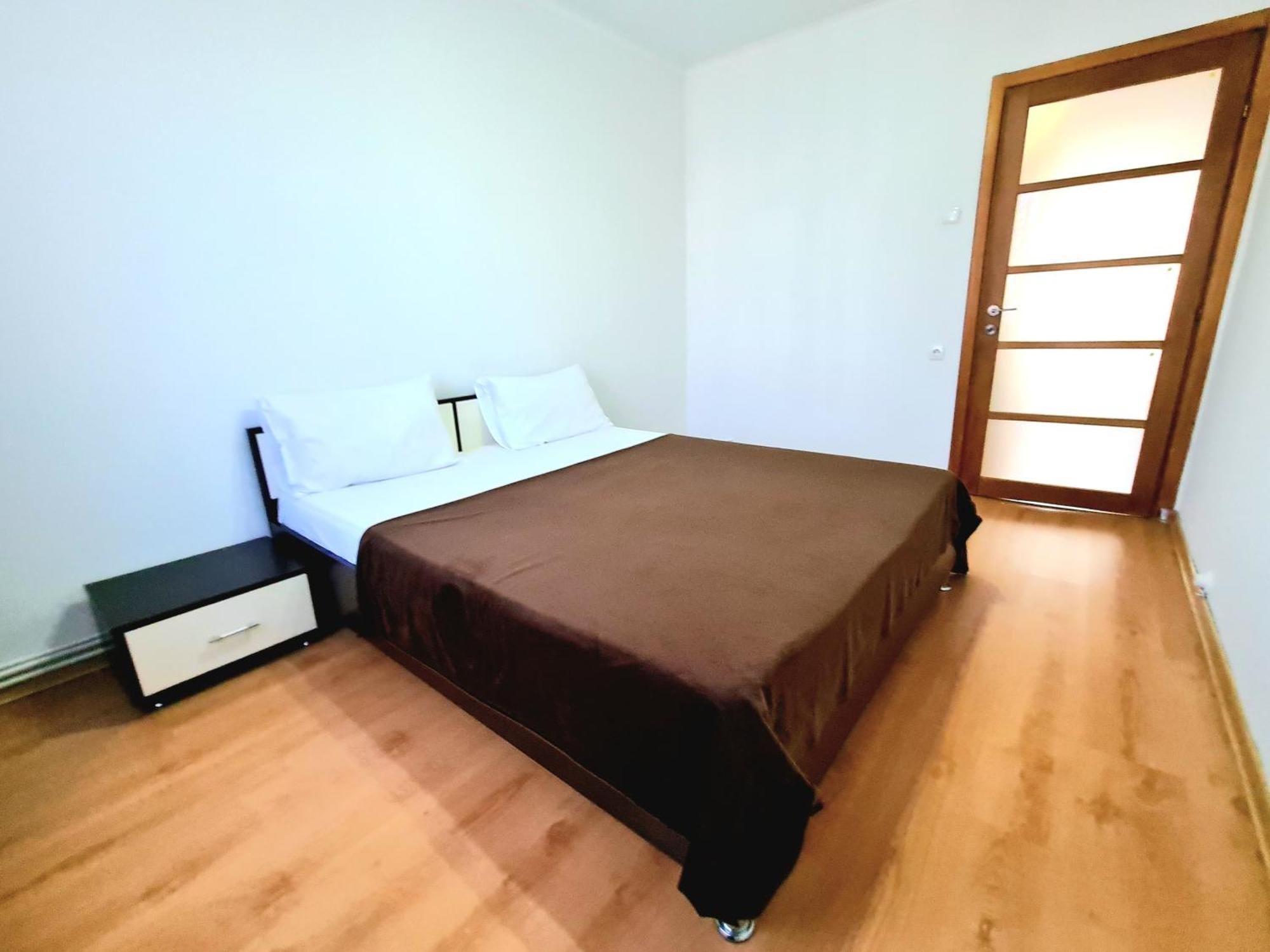 Apartment 2 Bedrooms, Botanica