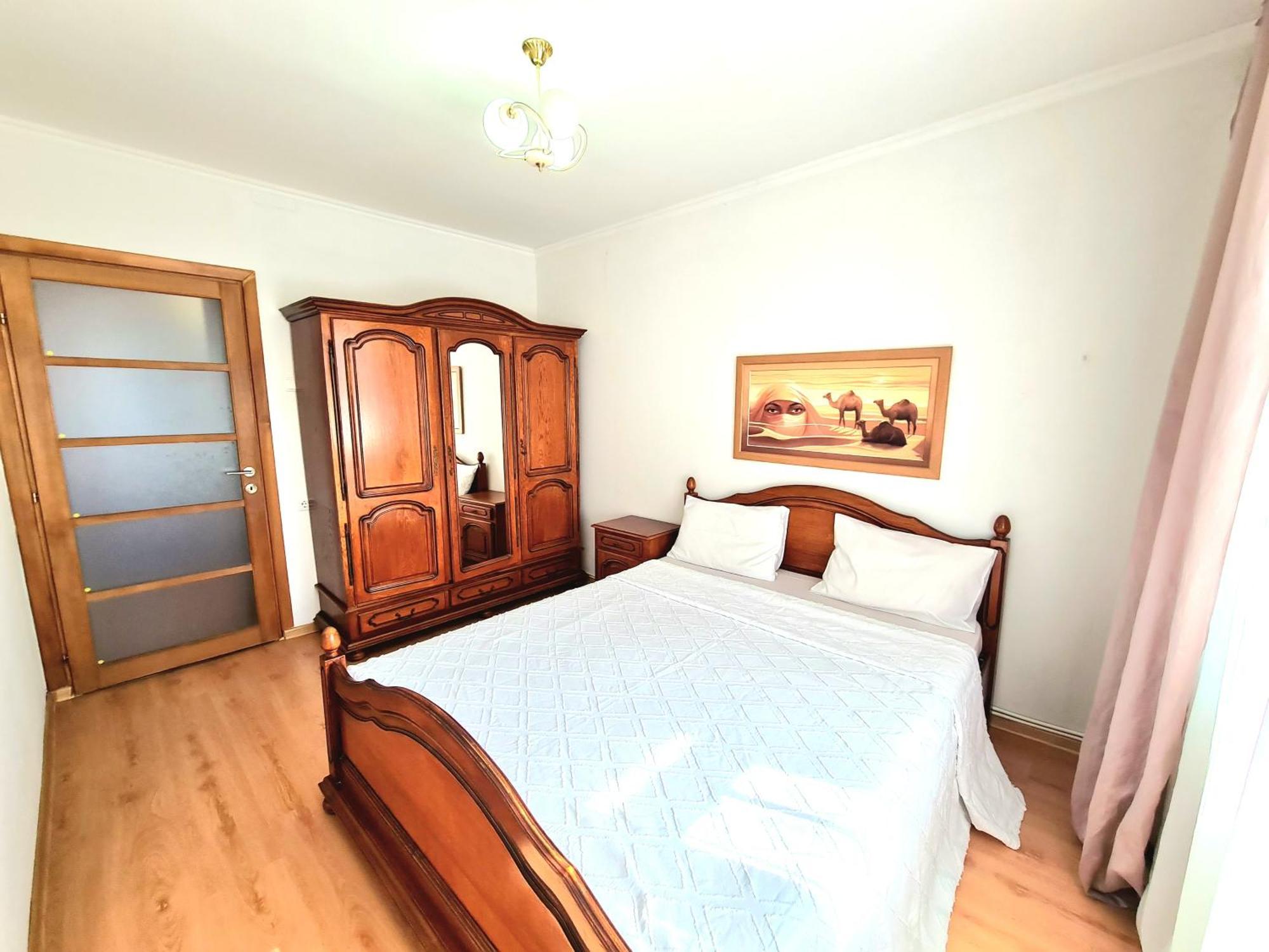 2 Bedrooms, Botanica Apartment *